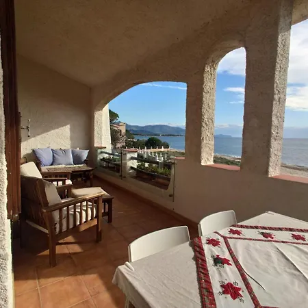 In Front Of The Beach - La Terrazza Sul Mare Flumini di Quartu Exterior photo