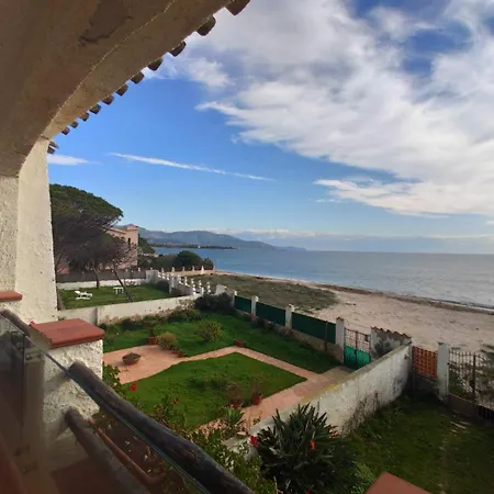 In Front Of The Beach - La Terrazza Sul Mare Flumini di Quartu Exterior photo